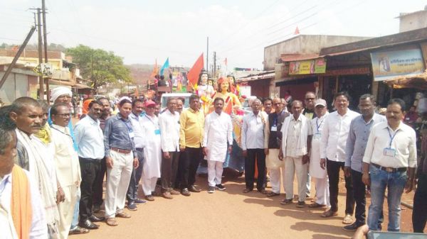 गुहा निषादराज की जयंती पर निकाली शोभायात्रा