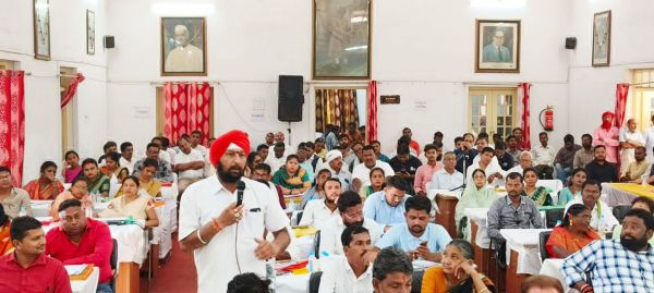 विपक्ष के शोर-शराबे के बीच महापौर ने पेश किया चौथा बजट