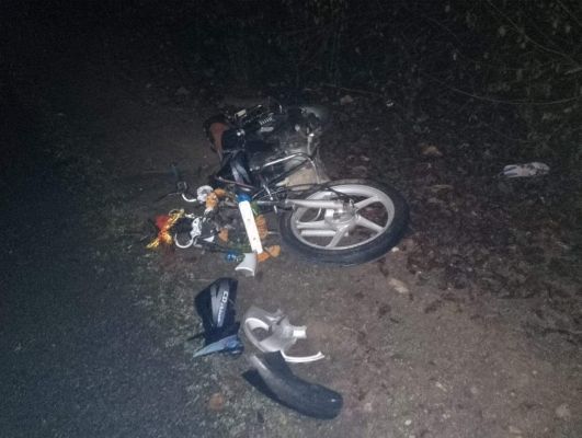 स्कोर्पियो की ठोकर से बाइक सवार युवक गंभीर, चालक फरार