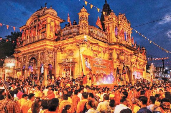 रामभक्तों की मेहनत व सहयोग से रामनवमी शोभायात्रा बनी ऐतिहासिक