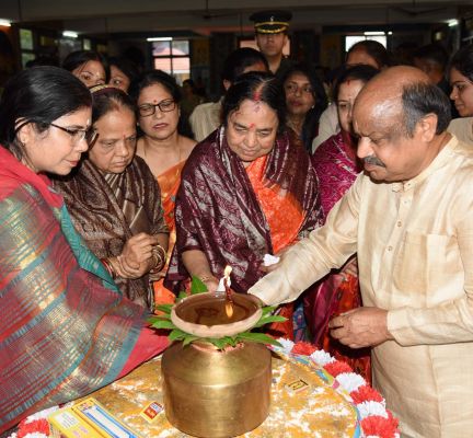 सुप्रभा हरिचंदन ने उत्कल दिवस पर स्वास्थ्य शिविर का किया उद्घाटन