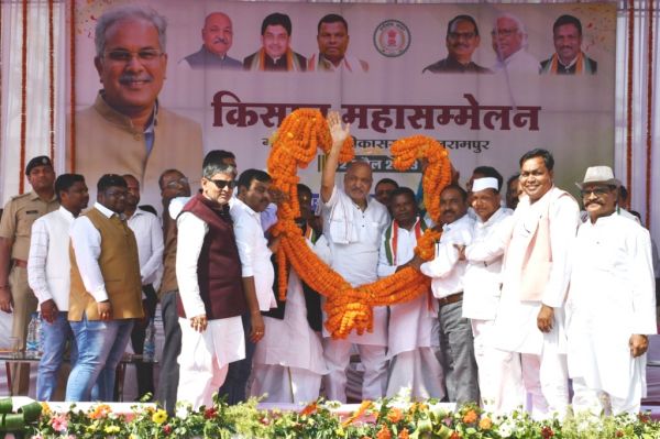 किसान महासम्मेलन में 31 करोड़ के निर्माण कार्यों का भूमिपूजन