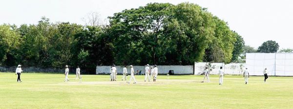 धमतरी सीनियर एवं बीएसपी की  टीम ने मैच जीतकर बनाई बढ़त