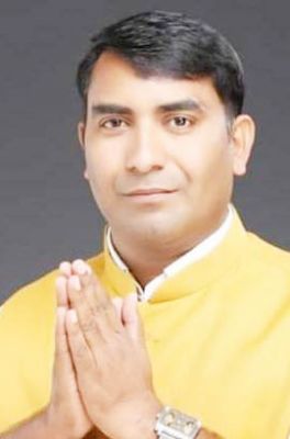 राहुल और भूपेश की लोकप्रियता  से भाजपा चिंतित- महेंद्र