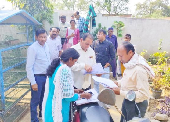 बम्हनी में सामाजिक आर्थिक सर्वेक्षण पूरा, मनाया त्यौहार