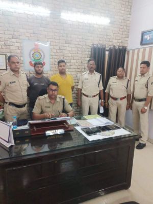 क्रिकेट सट्टा लिखते दो सटोरिये पकड़ाए