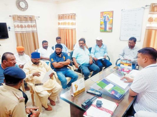 यातायात व्यवस्था को लेकर बैठक