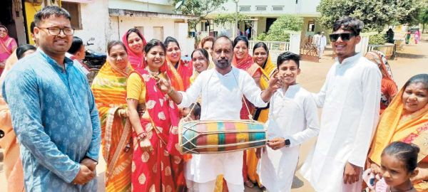 महावीर जयंती हर्षोल्लास के साथ मनी