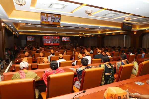 स्थापना दिवस पर भाजपा को कुछ यूं बधाई दी सीएम बघेल ने...