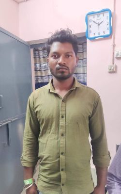 ऑटो की ठोकर से मौत, फरार आरोपी चालक गिरफ्तार, ऑटो जब्त