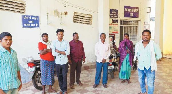 अस्पताल में भर्ती मरीज पानी की तलाश करते शिव मंदिर पहुँचा, मिली लाश