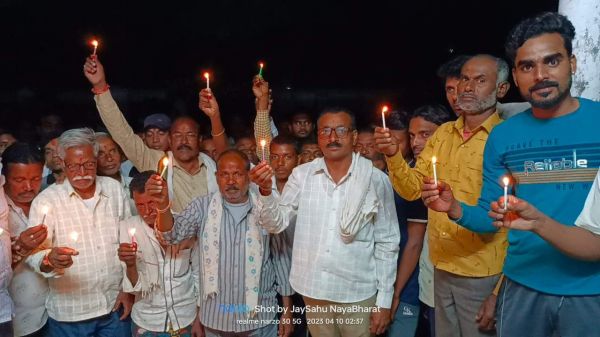 ग्रामीण साहू समाज बेलरगांव ने कैंडल जलाकर भुनेश्वर को दी श्रद्धांजलि