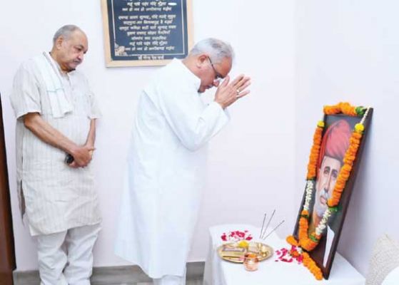 मुख्यमंत्री ने महात्मा ज्योतिबा फुले की जयंती पर उन्हें किया नमन