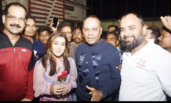 कुरुद में अंगूरी भाभी ने कहा सहीं पकड़े हैं...!