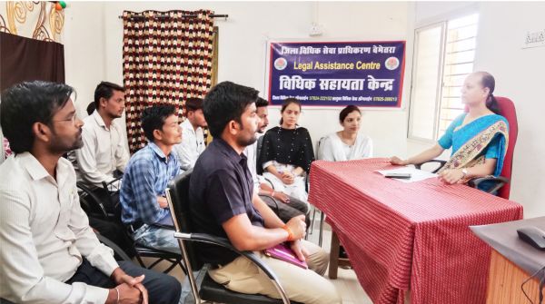 थानों में आने वाले लोगों को देंगे कानूनी जानकारी