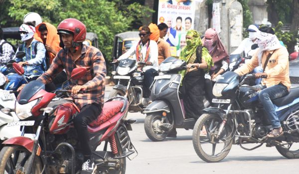 दक्षिण से नमी आने की वजह से बढ़ेगी बेचैनी