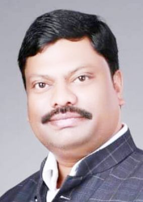 हाथियों का झुंड फसल बर्बाद कर रही, वन विभाग तमाशबीन- विकास मरकाम