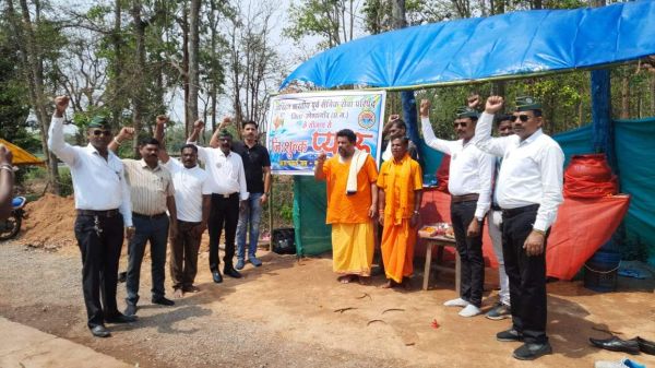 अंबेडकर जयंती पर प्याऊ का उद्घाटन