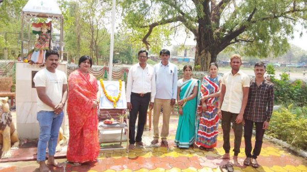  अंबेडकर को किया याद