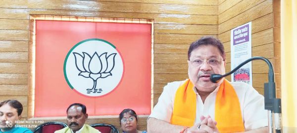 अंबेडकर के कार्यों को पीएम मोदी कर रहे पूरा - सुनील