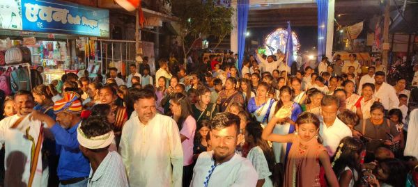 अंबेडकर जयंती पर निकाली शोभायात्रा