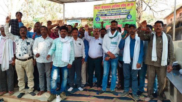 पंचायत सचिवों के हड़ताल को सरपंच संघ ने दिया समर्थन
