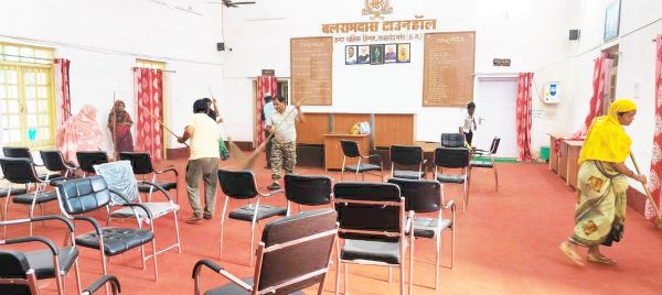नगर निगम में चला स्वच्छता अभियान