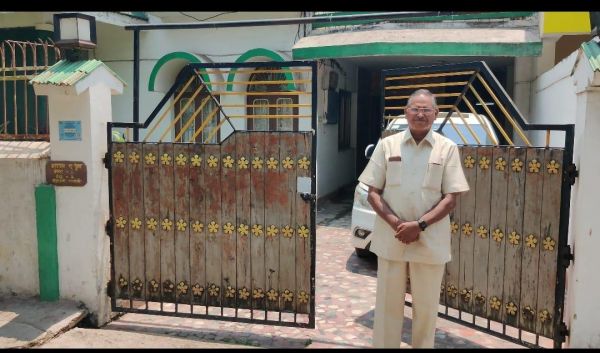 रिटायर्ड आरटीओ अफसर के सूने मकान से 50 तोला जेवरात पार