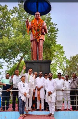शहर कांग्रेस ने माल्यार्पण कर मनाई जयंती