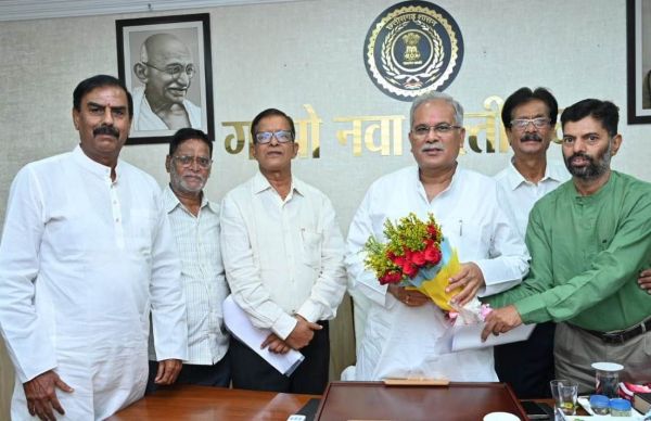 सीएम से कान्यकुब्ज ब्राह्मण समाज के प्रतिनिधिमंडल ने की मुलाकात