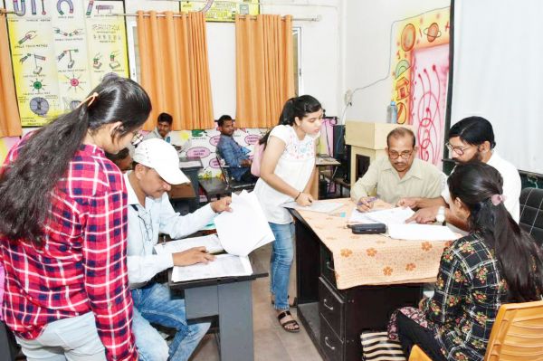 बेरोजगारी भत्ता , 3 हजार 506 आवेदन प्रस्तुत