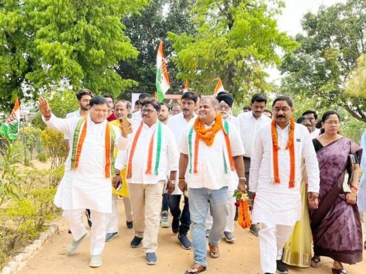 जिला कांग्रेस के विस्तारीकरण की बैठक, कार्यकर्ताओं से वन टू वन पर विशेष चर्चा 