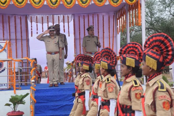  बस्तर फाईटर्स के दीक्षांत समारोह में दिखा देश सेवा का जोश