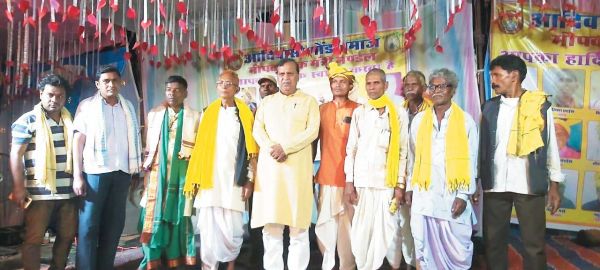 आदिवासी समाज देश के जल, जंगल, जमीन के सच्चे रक्षक- शिवरतन