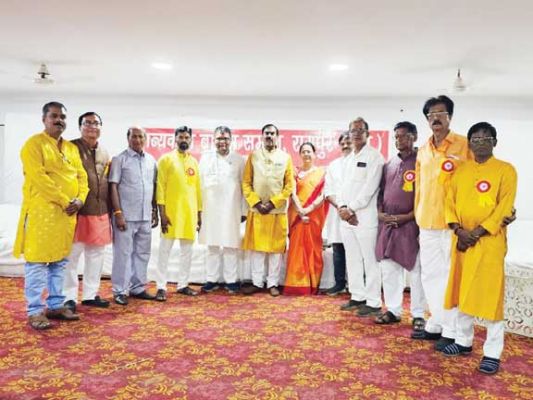 ब्राह्मण समाज लोक कल्याण का कार्य करता है - त्रिवेदी