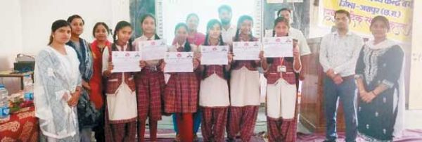 स्कूली बच्चों को माहवारी स्वच्छता, बाल विवाह, गुड टच बैड टच की दी जानकारी, किया जागरूक