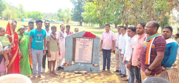 करोड़ों के निर्माण कार्यों का भूमिपूजन-लोकार्पण, वनाधिकार पट्टा दिए