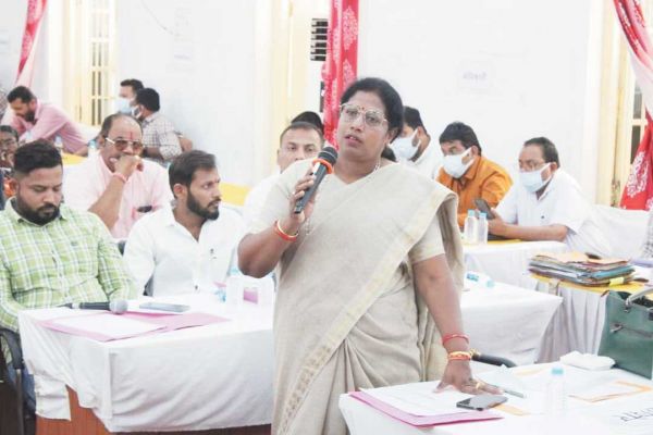 उद्योगों को देने होंगे 50%टैक्स