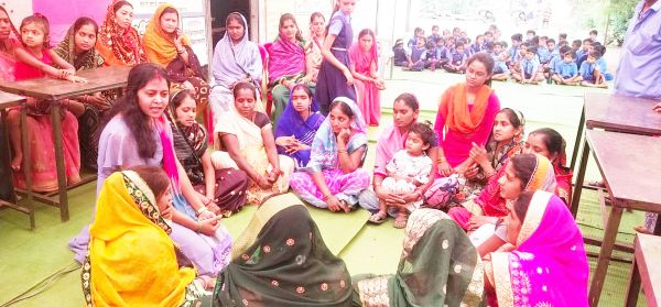 माताओं की भागीदारी से 1837 स्कूलों में मनाया पढ़ई तिहार