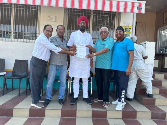 गांधी उद्यान में चौपाटी मॉर्निंग वॉकर के विरोध से जुनेजा ने कलेक्टर को अवगत कराया