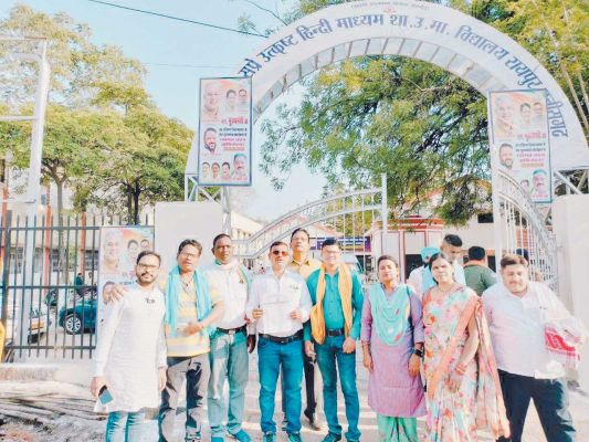 सीएम से निषाद समाज के प्रतिनिधि मंडल ने की मुलाकात