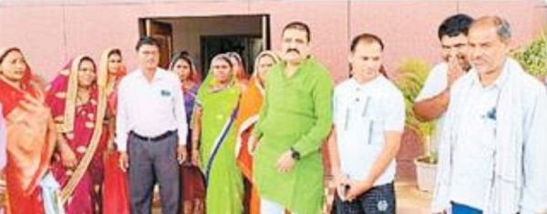 अविश्वास प्रस्ताव लाने वाले सदस्य निकले तीर्थाटन में, सम्मेलन की तिथि तय 