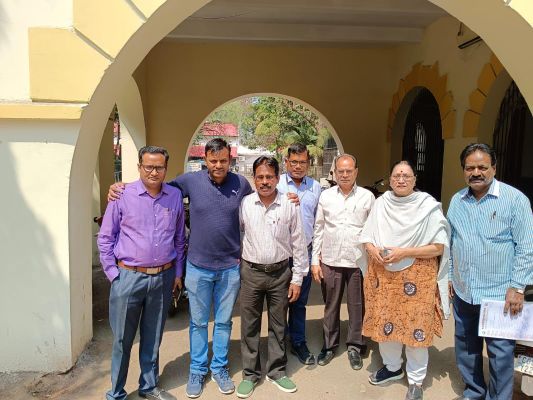 अरनपुर के शहीदों  को श्रद्धांजलि 