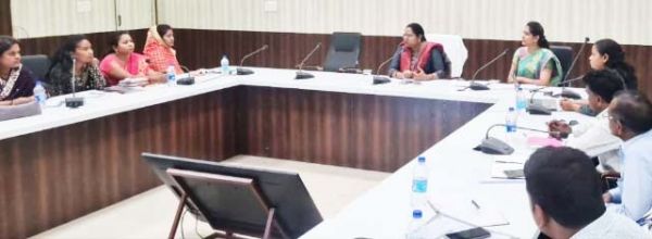 जिला कौशल समिति के सदस्यों की बैठक