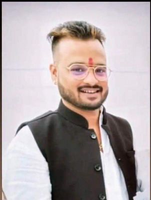शास्त्री अपने वार्ड में  ध्यान दे तो ज्यादा बेहतर  होगा-आशीष