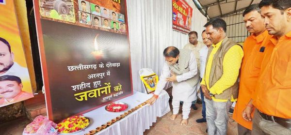 मूणत ने डीडी नगर में बृजमोहन ने भाठागांव में सुना मोदी को