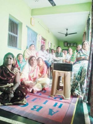 भाजपाईयों ने सुनी प्रधानमंत्री की मन की बात का 100 वां एपिसोड