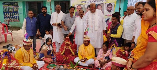 11 जोड़ों बंधे परिणय सूत्र में