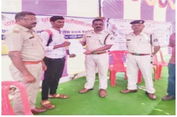  सिंगारपुर में एकदिवसीय लर्निंग ड्राइविंग लाइसेंस कैंप