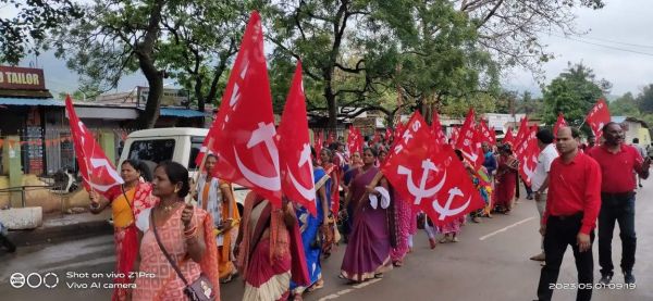 एसकेएमएस बचेली ने मनाया मजदूर दिवस, निकाली रैली